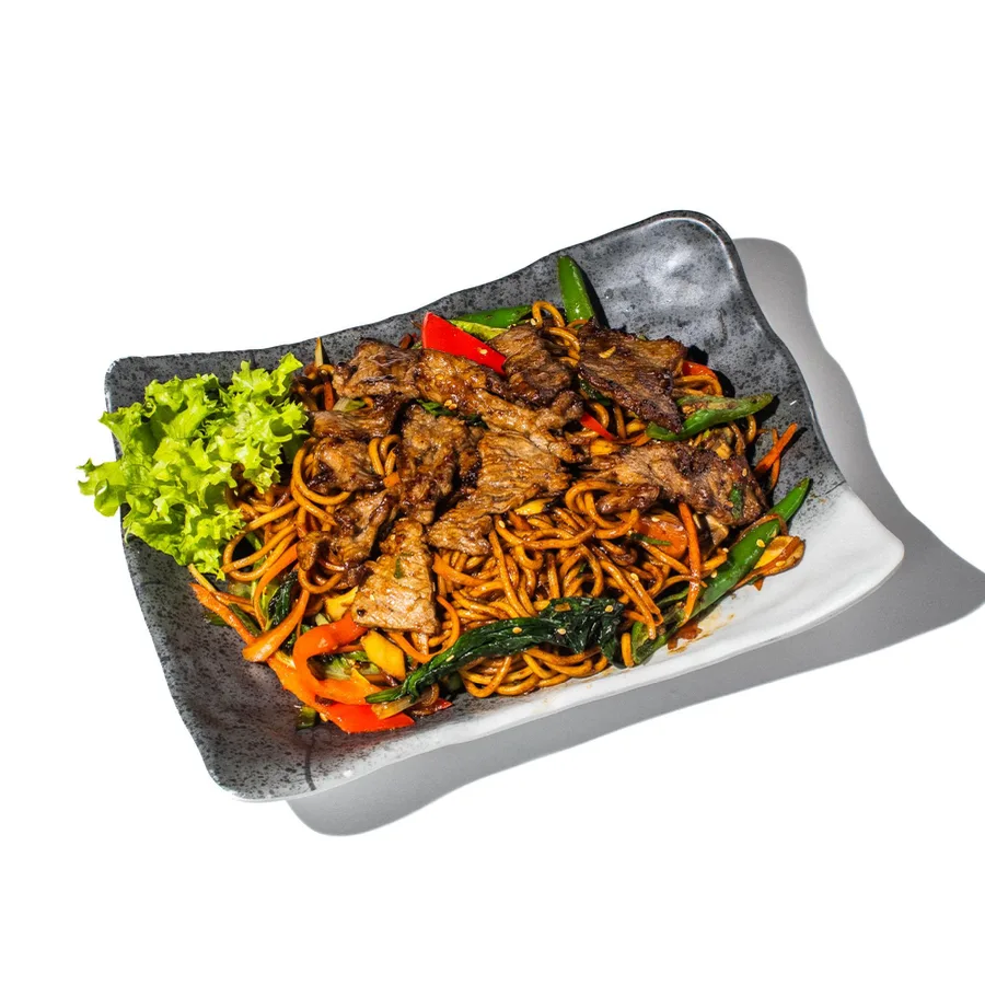 Gebratene Nudeln mit Rindfleisch nach YU Art